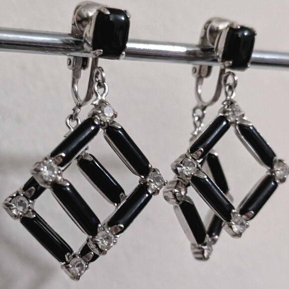 vintage silver-tone black enamel rhinestone clip earrings - Picture 2 of 5